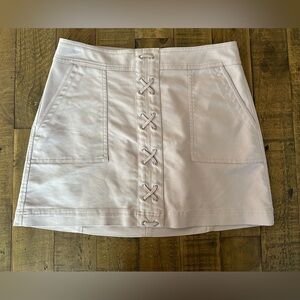 Express Women’s‎ Blush Colored Mini skirt - Size 8